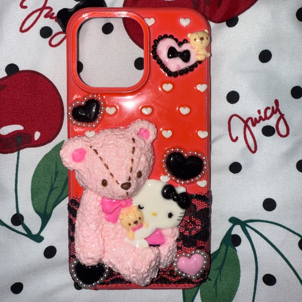 Teddy Bear Hello kitty Case